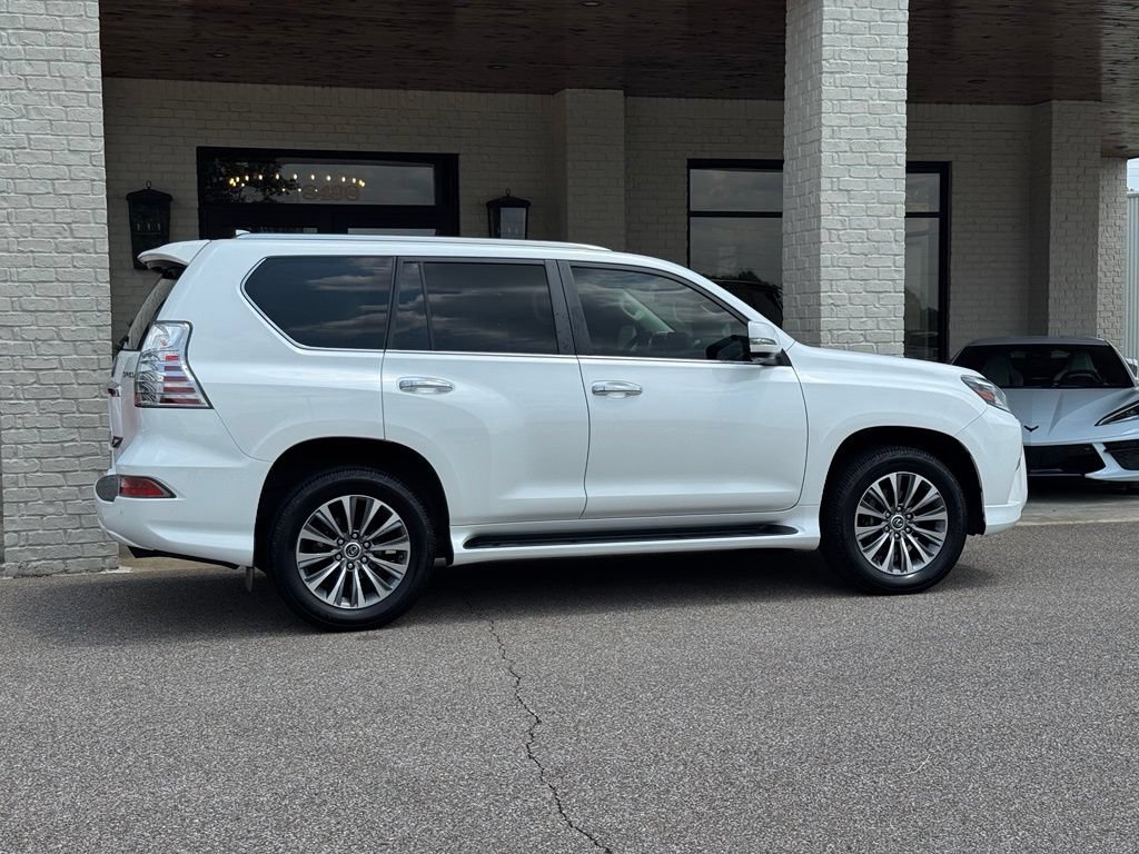Used 2022 Lexus GX 460 Luxury w/ Accessory Package AWD/4WD image 14