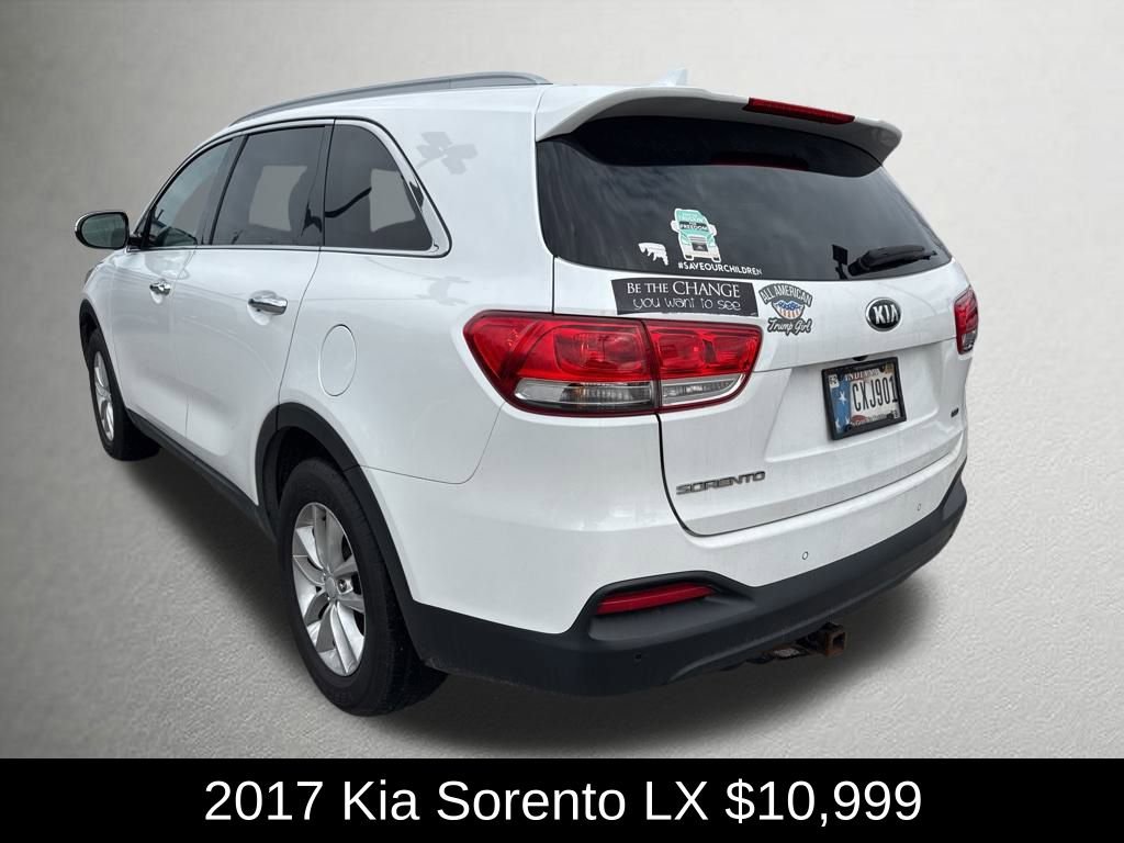 Used 2017 Kia Sorento LX w/ LX Convenience Package image 5