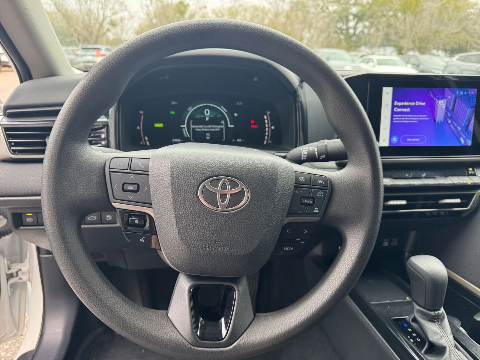 Used 2025 Toyota Camry LE FWD image 17
