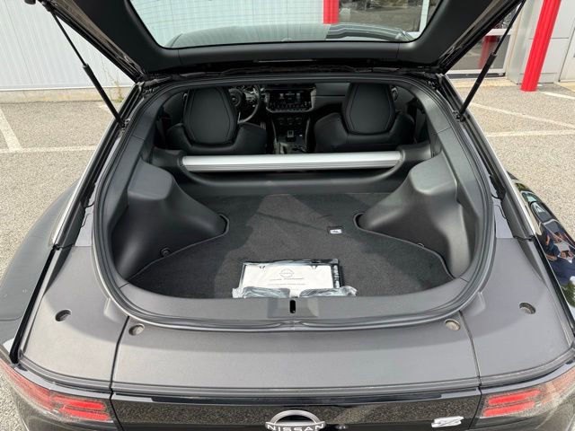 New 2025 Nissan Z Performance w/ Floor Mat Package image 10