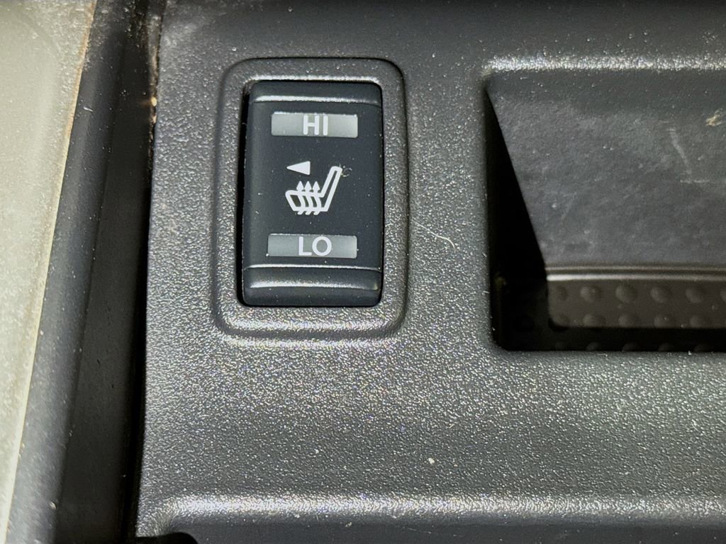 Used 2017 Nissan Titan SV RWD image 18