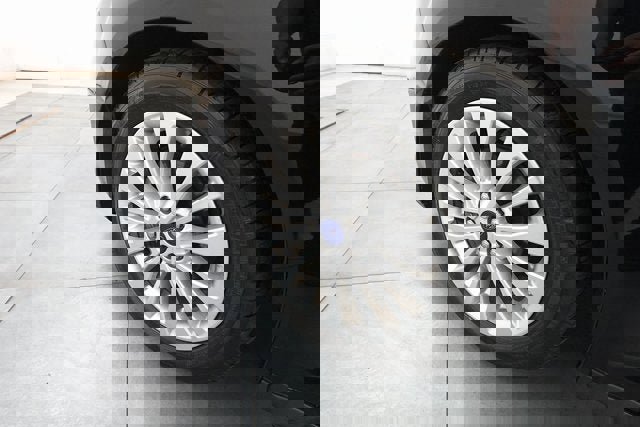 Used 2017 Ford C-MAX SE image 26