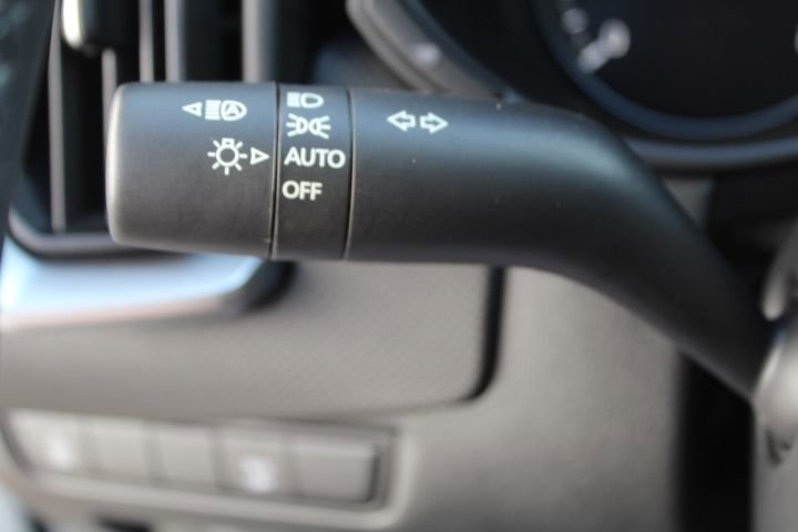 Certified 2025 MAZDA CX-50 AWD 2.5 S w/ Premium Package image 18