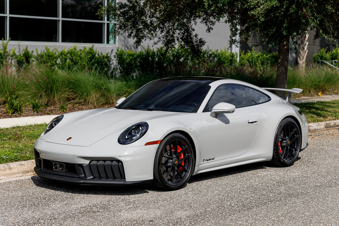 Used 2025 Porsche 911 GTS image 20