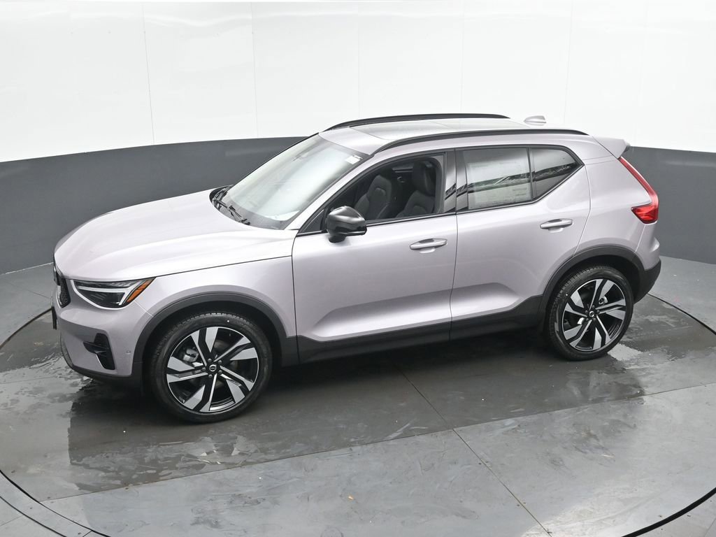 New 2026 Volvo XC40 B5 Ultra w/ Protection Package Premier image 35