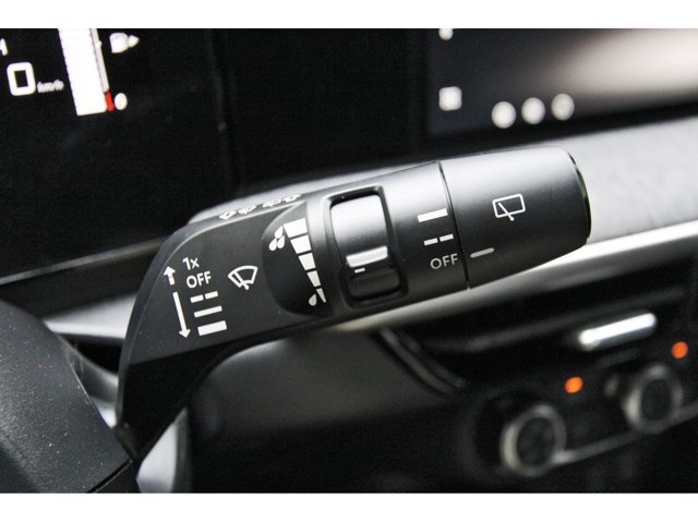 Used 2026 Nissan Kicks S w/ Charging Package FWD image 19