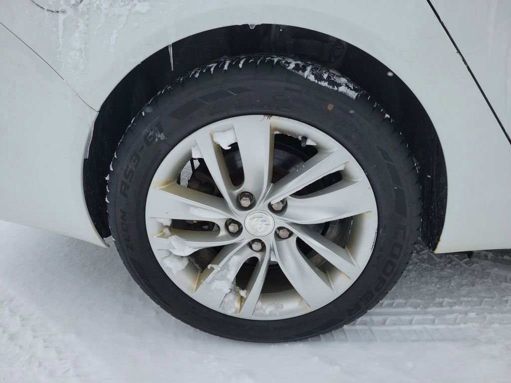 Used 2016 Buick Regal image 5
