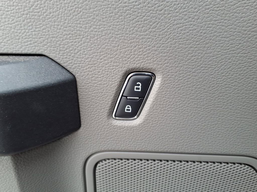 Used 2019 Ford F150 XL w/ Equipment Group 101A Mid image 18