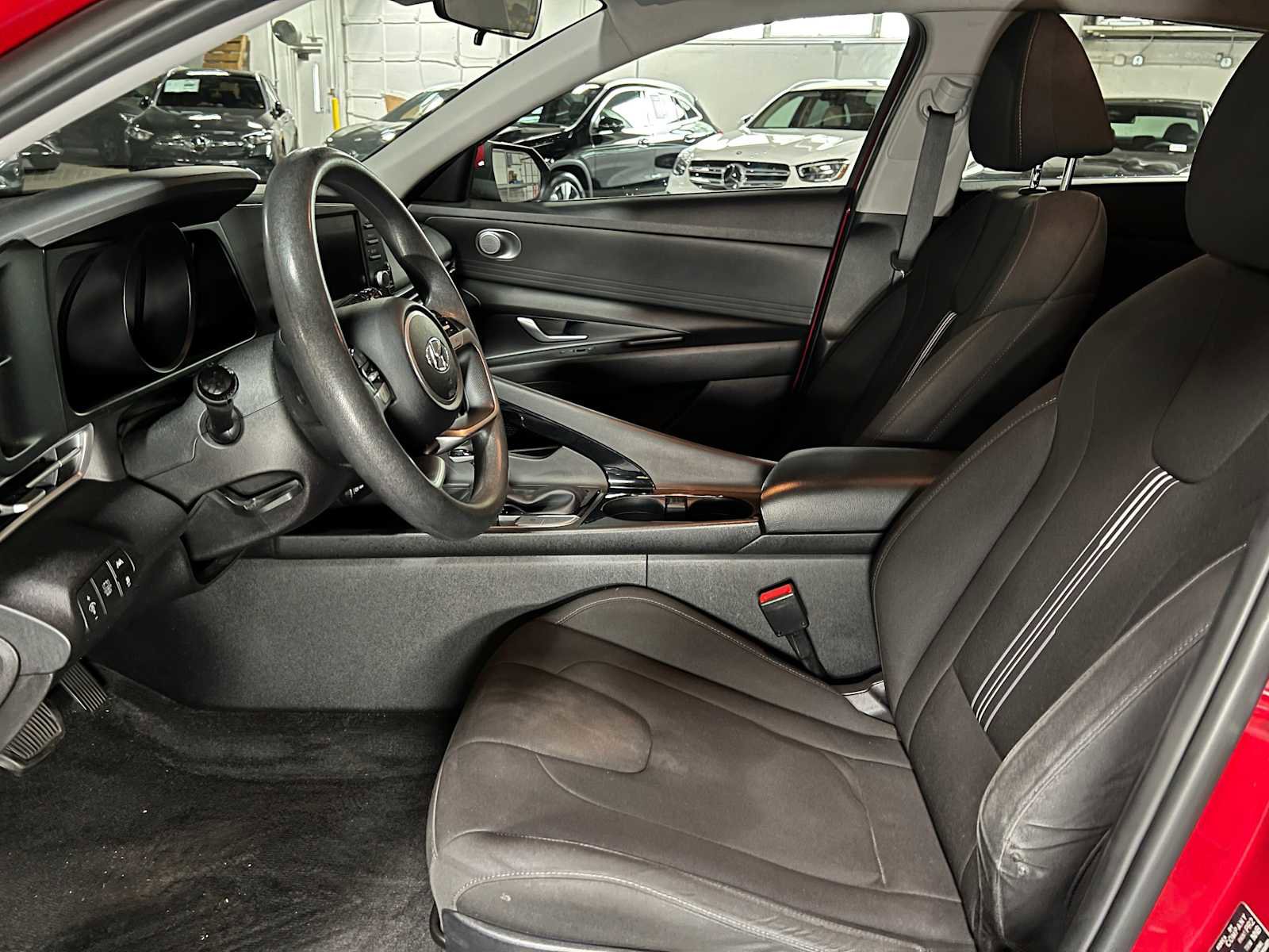 Used 2023 Hyundai Elantra Blue image 21