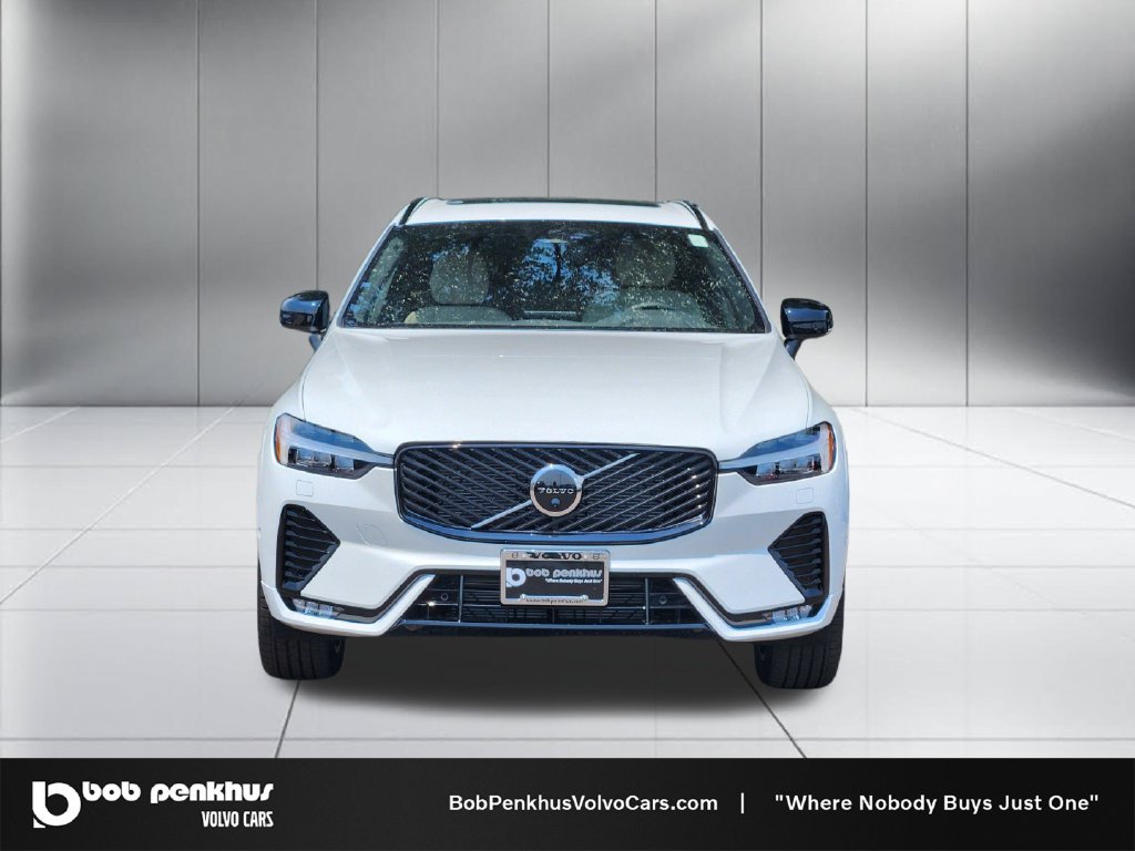 New 2026 Volvo XC60 B5 Plus w/ Protection Package Premier AWD/4WD image 22