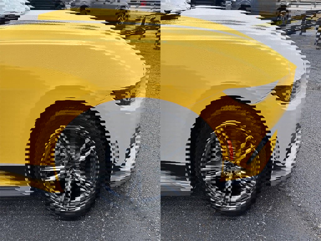 Used 2024 Ford Mustang EcoBoost image 2