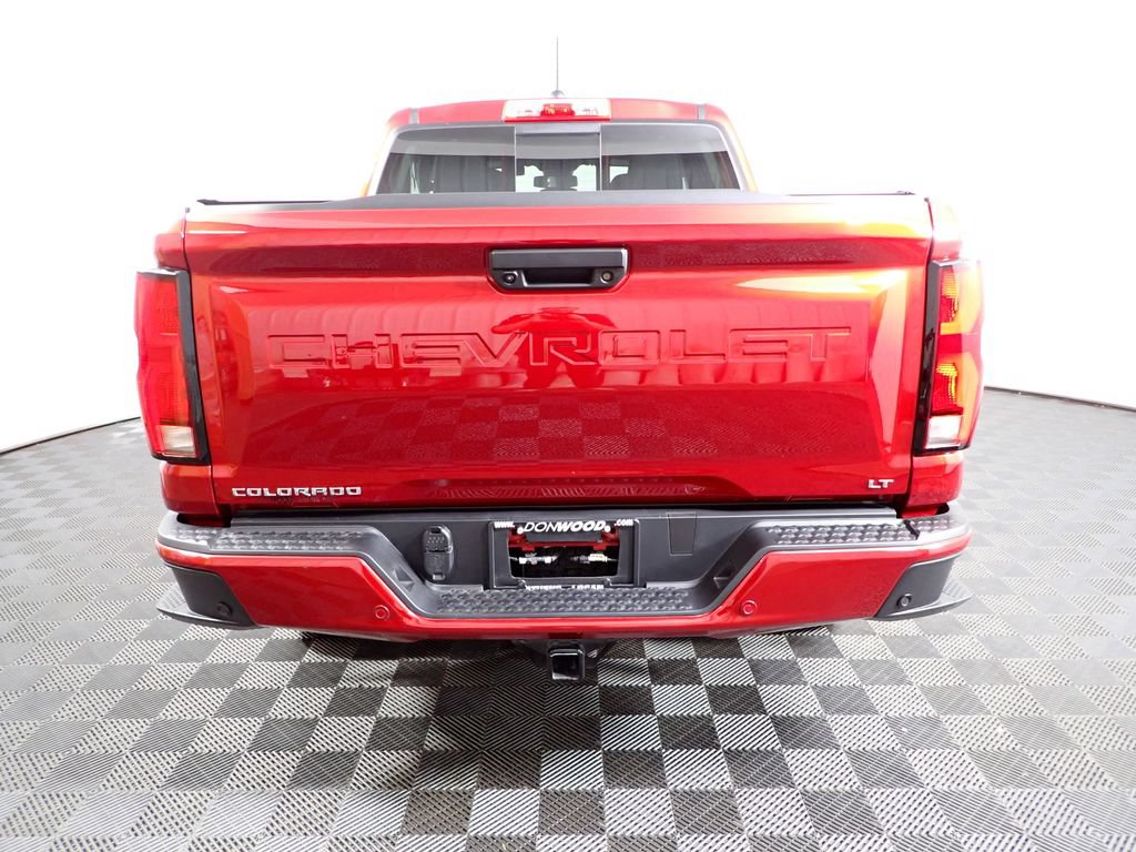 Used 2024 Chevrolet Colorado LT w/ LT Convenience Package III AWD/4WD image 14