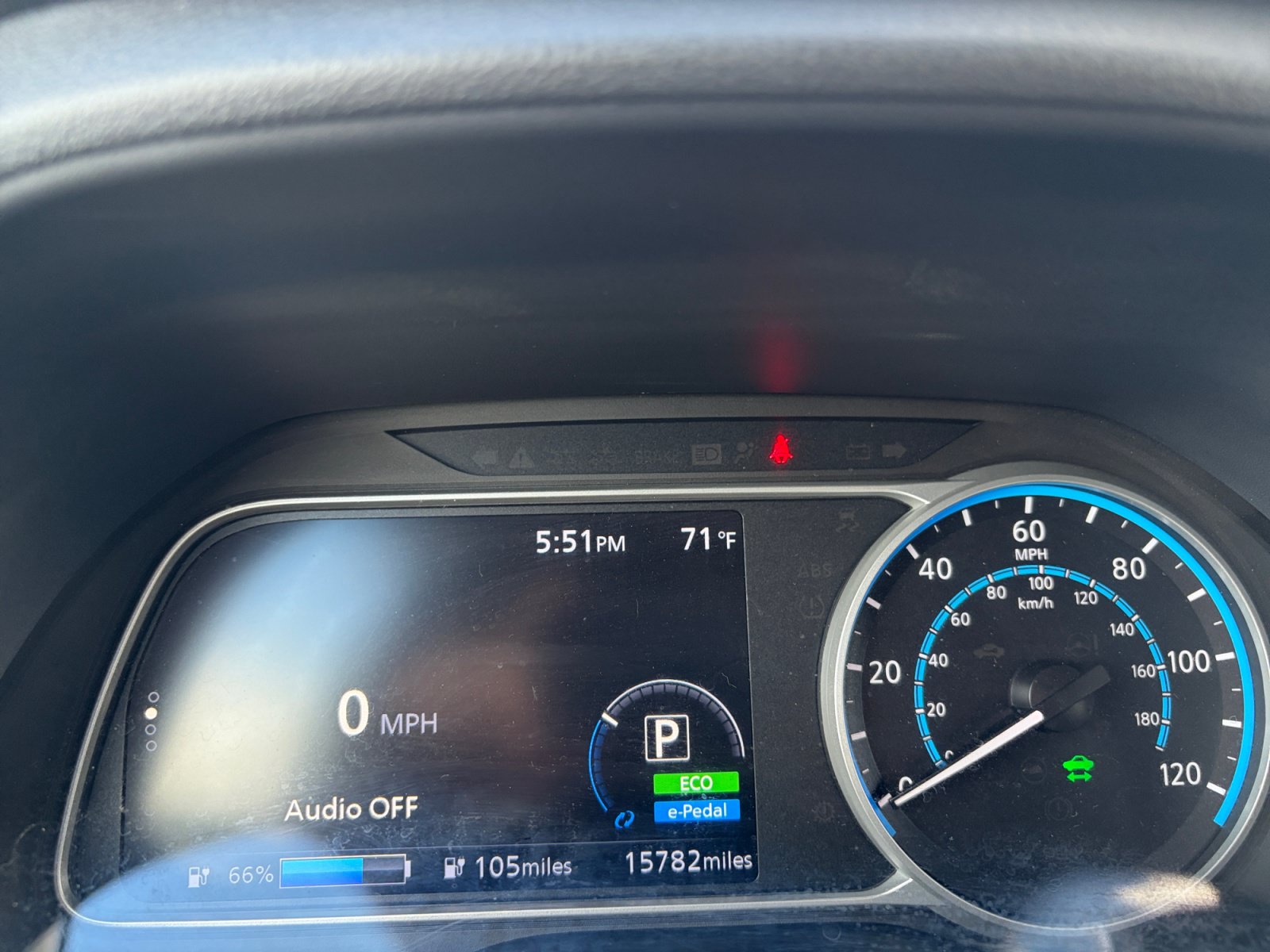 Used 2025 Nissan Leaf S FWD image 19