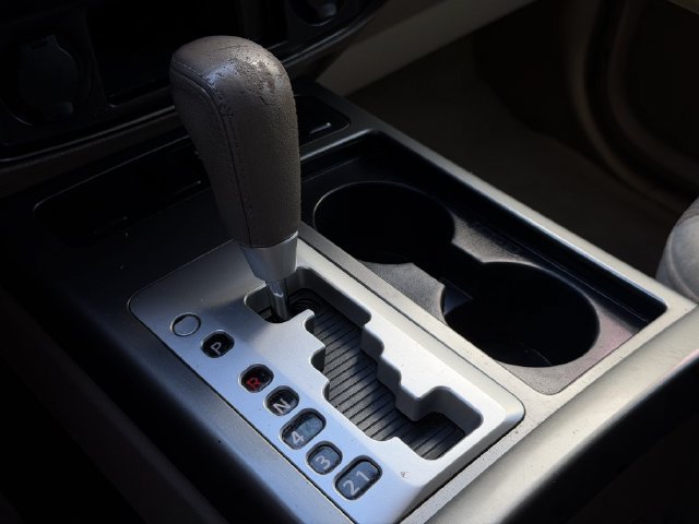 Used 2015 Nissan Armada SV RWD image 18
