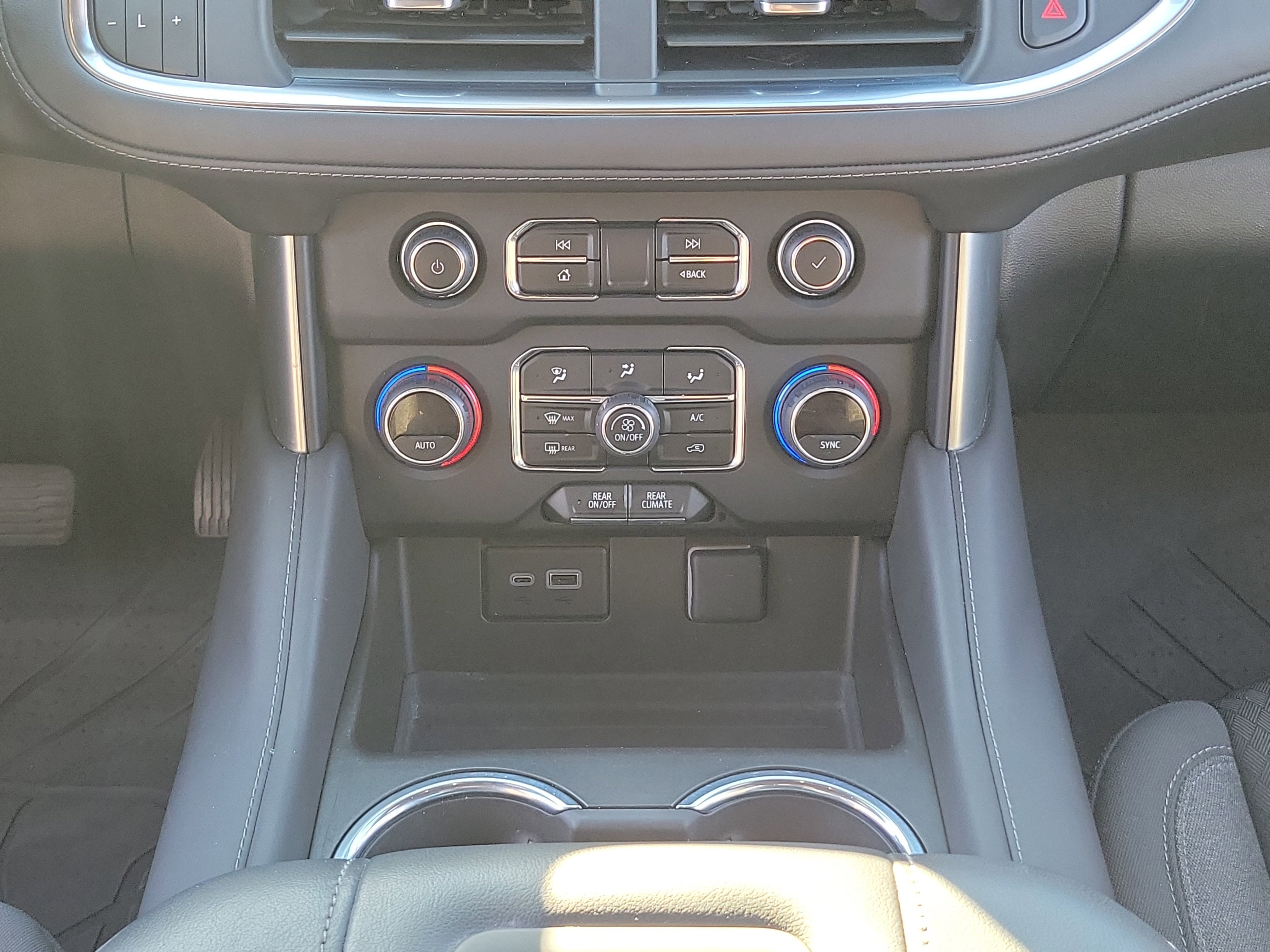 Used 2023 Chevrolet Tahoe LS image 18