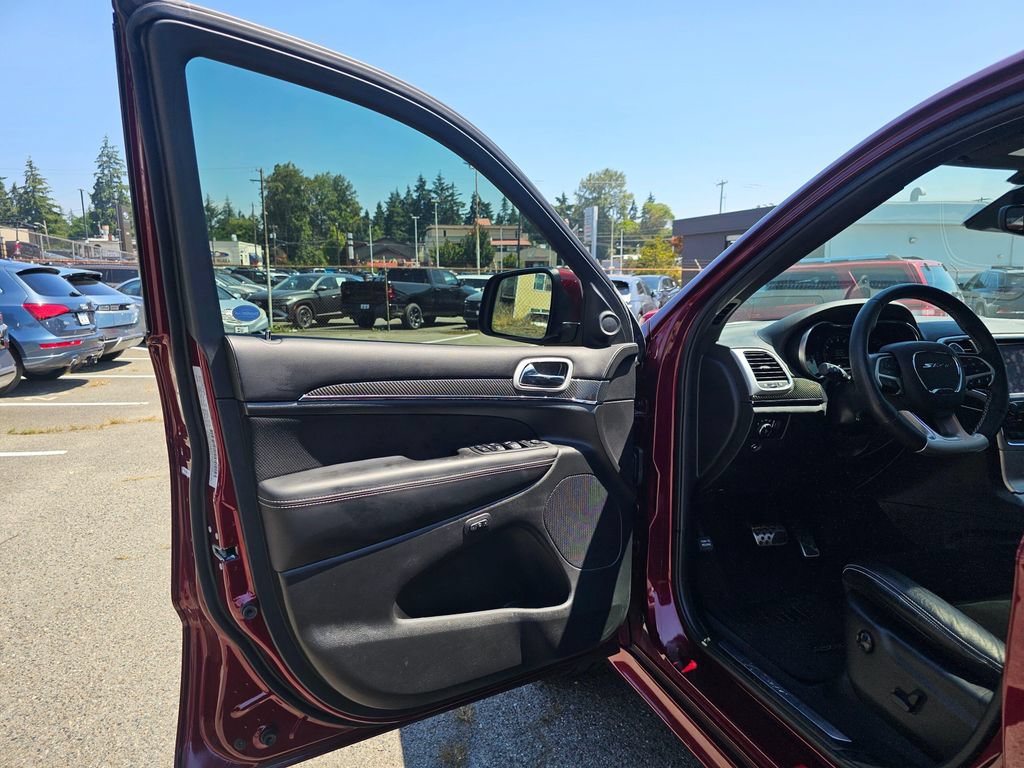 Used 2018 Jeep Grand Cherokee SRT w/ Trailer Tow Group IV AWD/4WD image 19