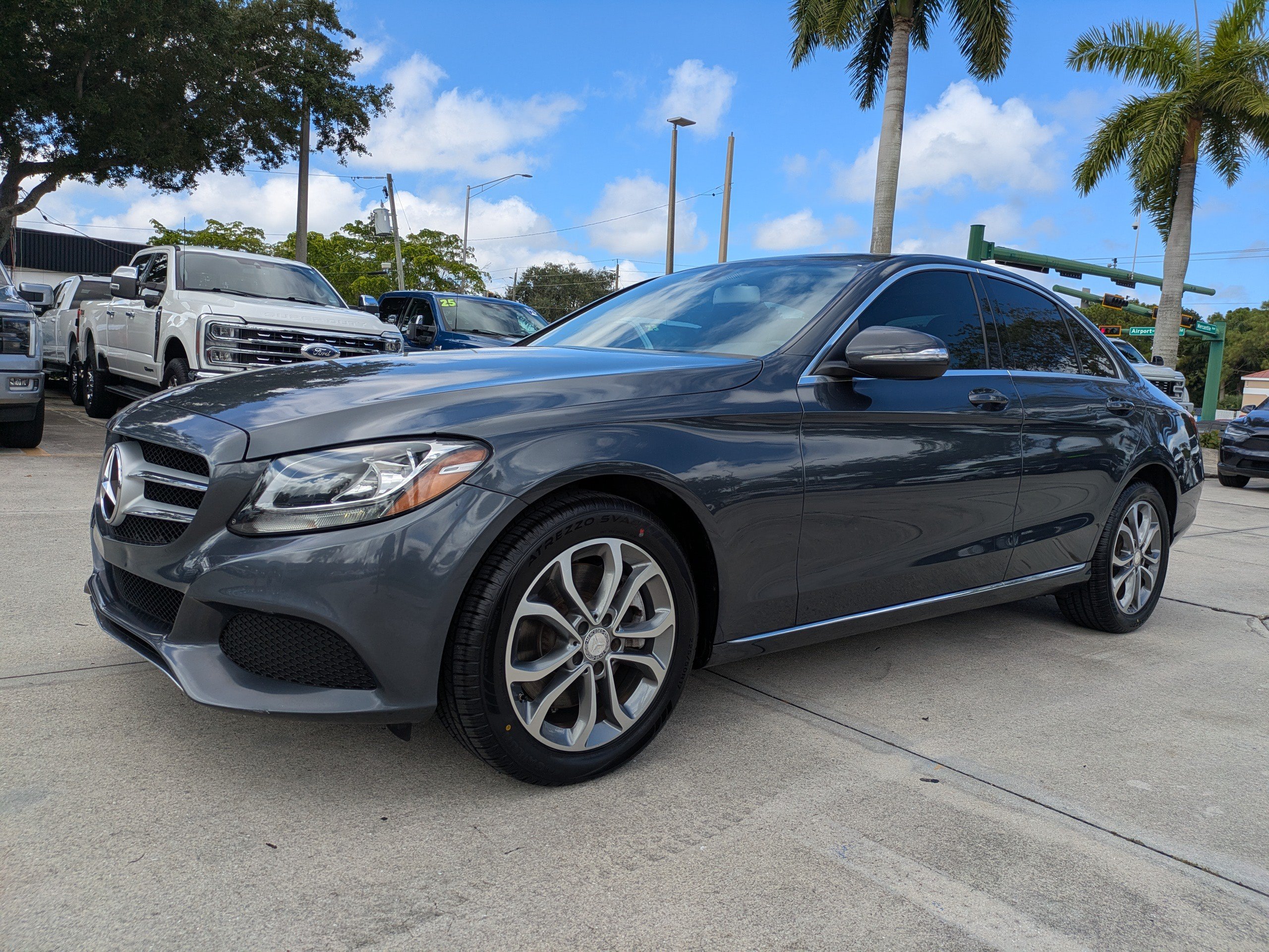Used 2015 Mercedes-Benz C 300 4MATIC Sedan image 7