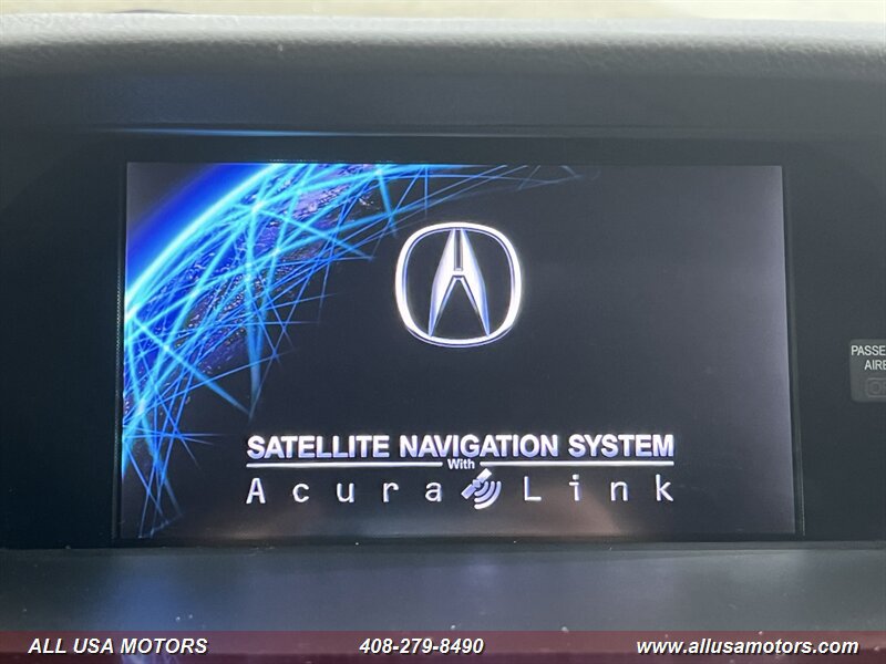 Used 2013 Acura ILX w/ Technology Package FWD image 29