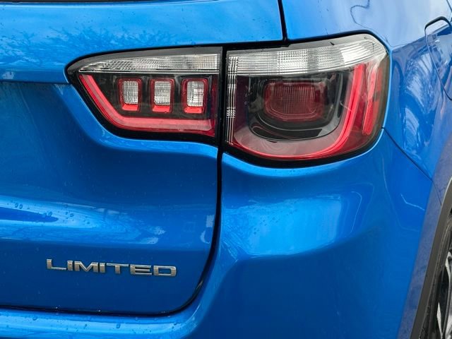 Used 2022 Jeep Compass Limited image 16
