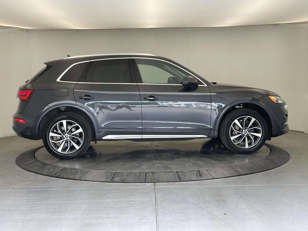 Used 2021 Audi Q5 2.0T Premium Plus w/ Premium Plus Package AWD/4WD image 6