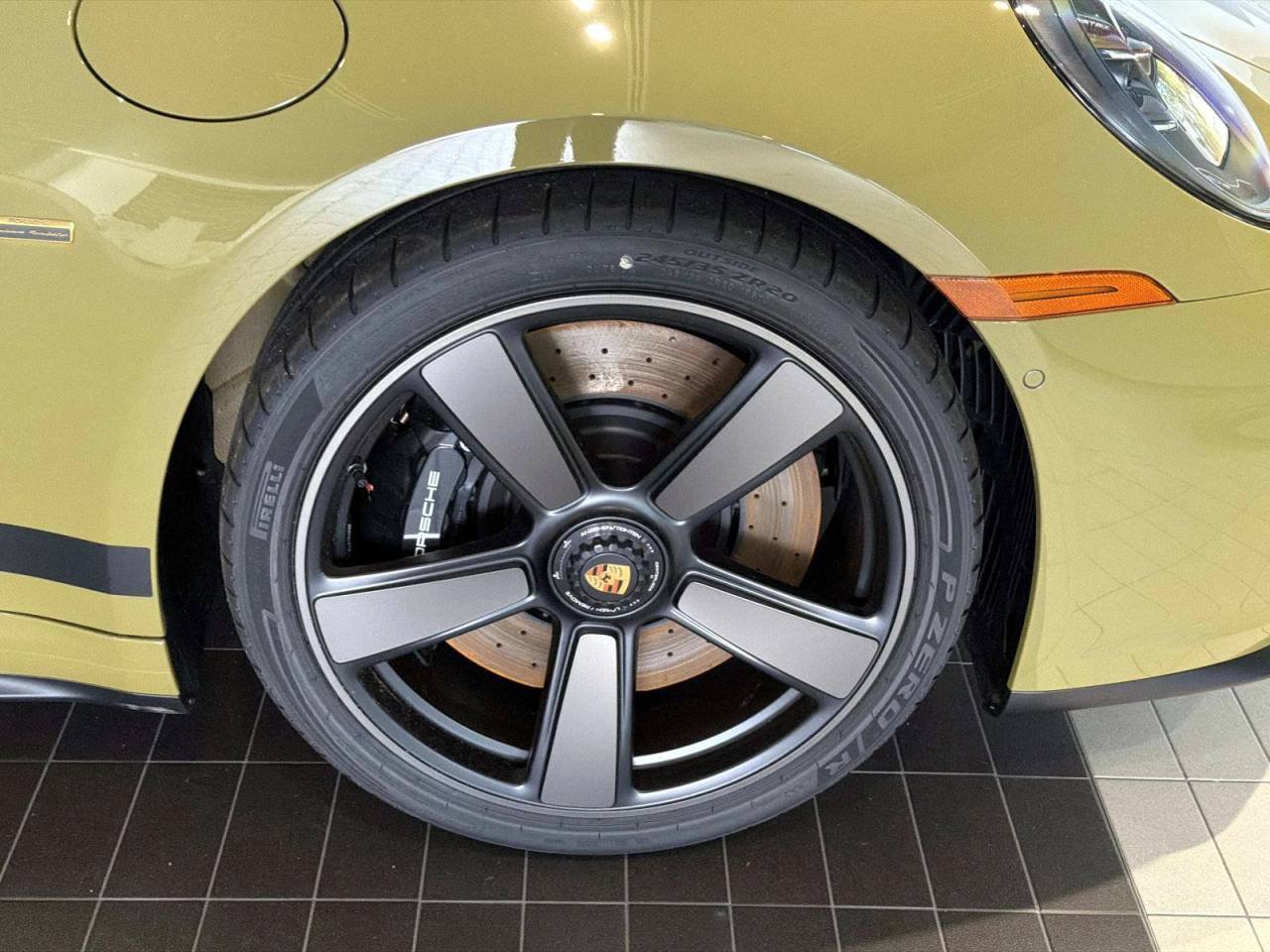 New 2026 Porsche 911 GTS RWD image 34