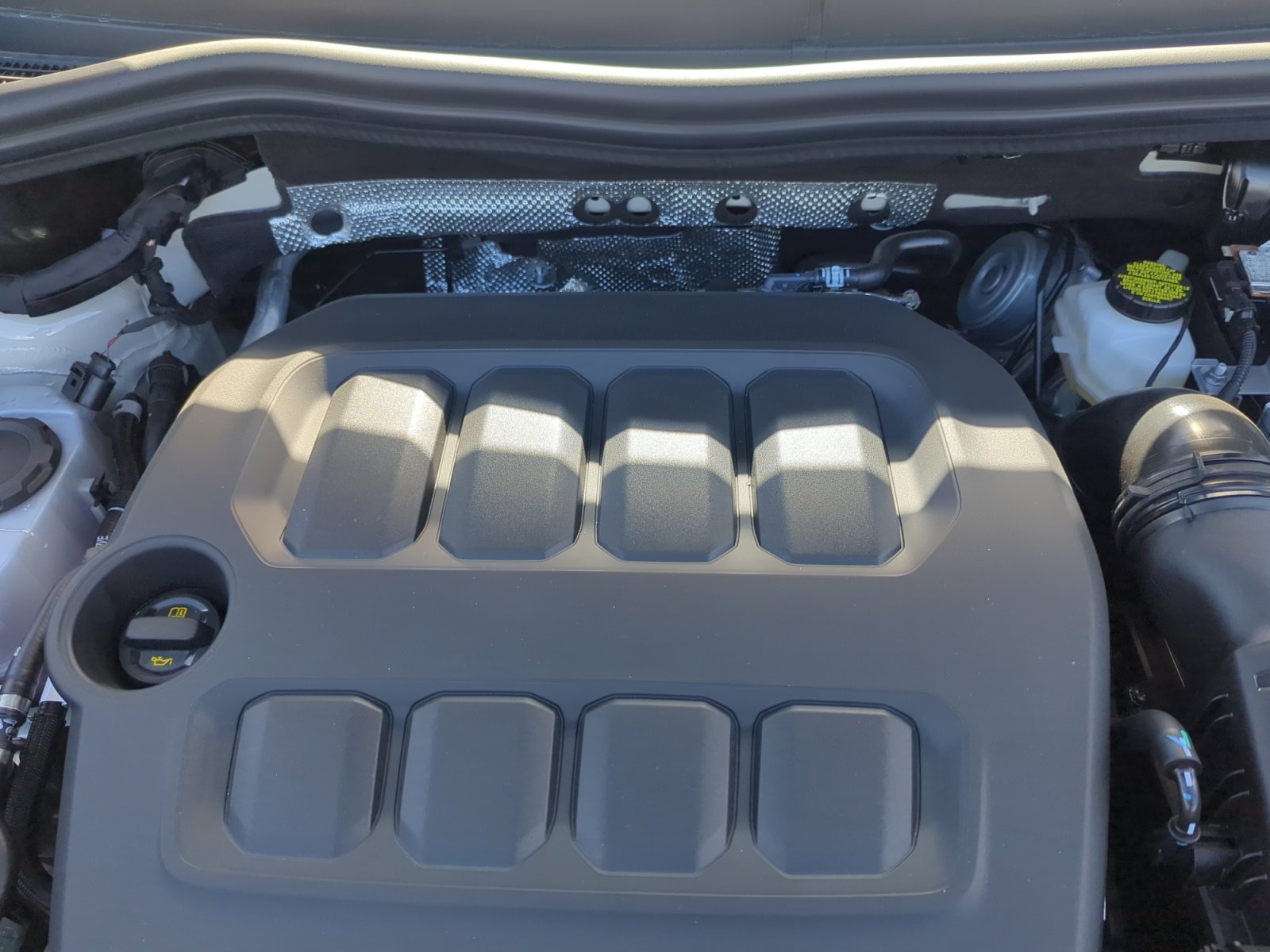 New 2026 Volkswagen Tiguan SEL R-Line image 21