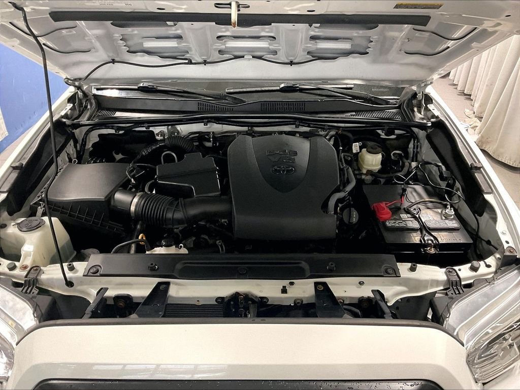 Certified 2022 Toyota Tacoma TRD Sport w/ Technology Package AWD/4WD image 29
