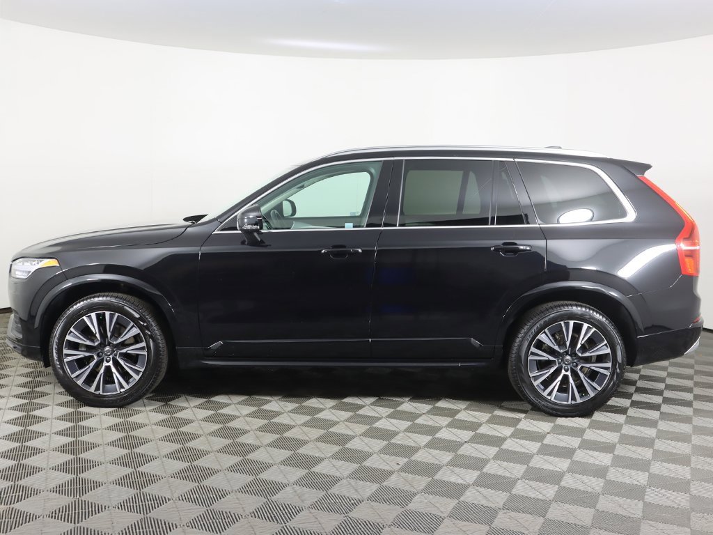 Used 2022 Volvo XC90 T5 Momentum w/ Climate Package image 17