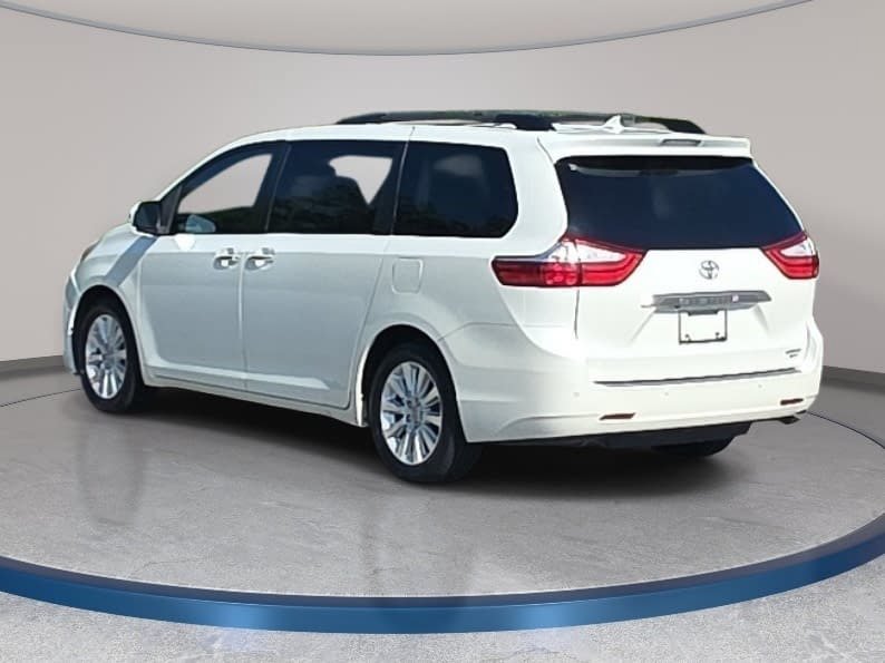 Used 2015 Toyota Sienna Limited Premium AWD/4WD image 7