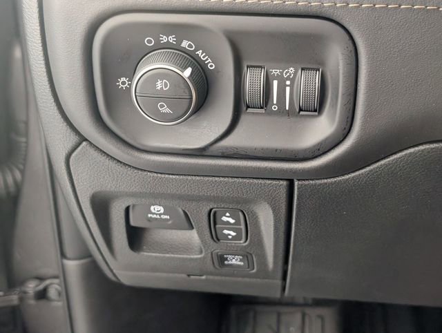 Used 2026 RAM 1500 Tungsten AWD/4WD image 14