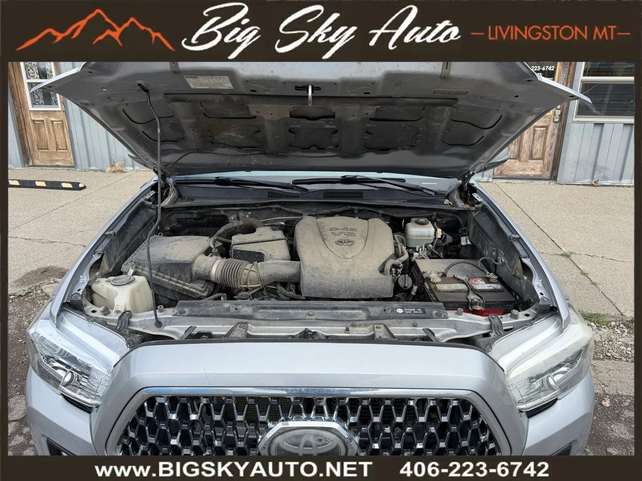 Used 2019 Toyota Tacoma TRD Off-Road w/ Technology Package AWD/4WD image 10