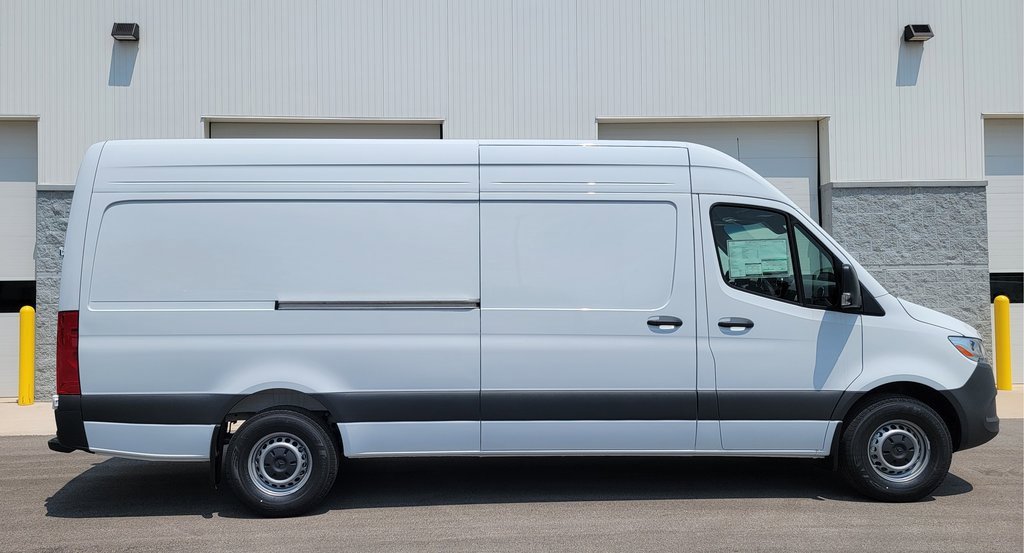 New 2025 Mercedes-Benz Sprinter 2500