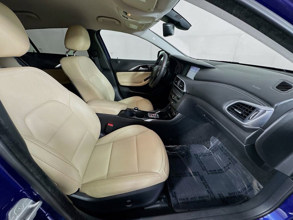 Used 2017 INFINITI QX30 image 31