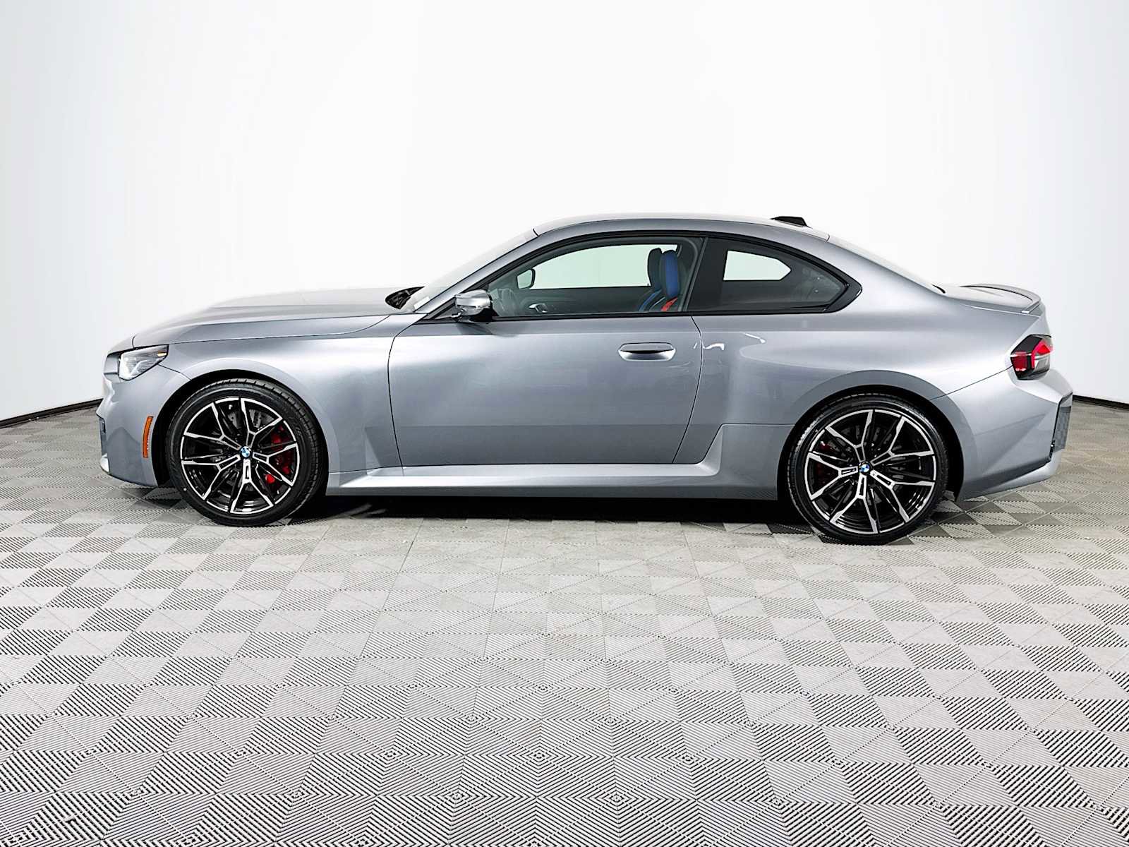 Used 2026 BMW M2 w/ Lighting Package image 8