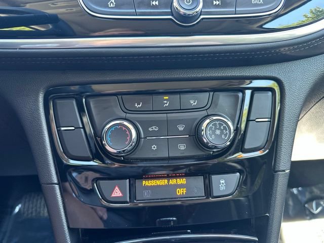 Used 2020 Buick Encore Preferred FWD image 29