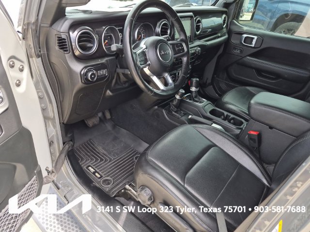 Used 2020 Jeep Wrangler Unlimited Sahara AWD/4WD image 18