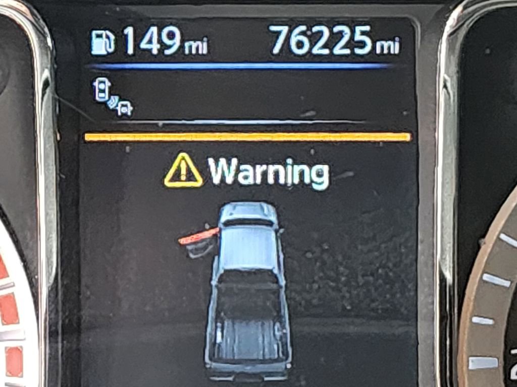 Used 2019 Nissan Titan SV w/ SV Convenience Package AWD/4WD image 15