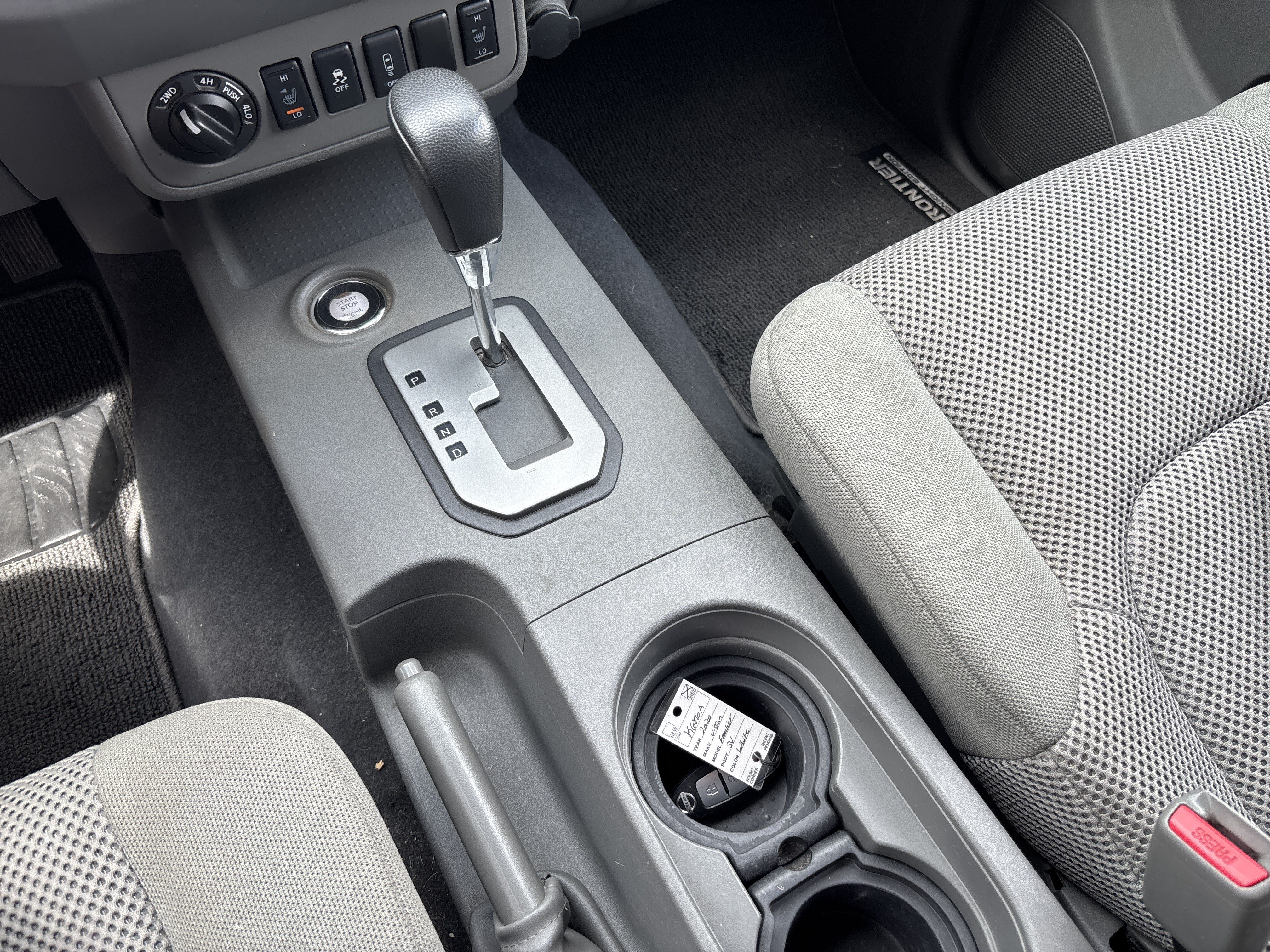 Used 2020 Nissan Frontier SV w/ Midnight Edition Floor Mats AWD/4WD image 8