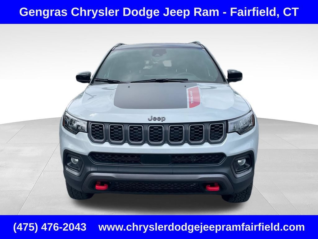 Certified 2025 Jeep Compass Trailhawk w/ Sun & Sound Group AWD/4WD image 2