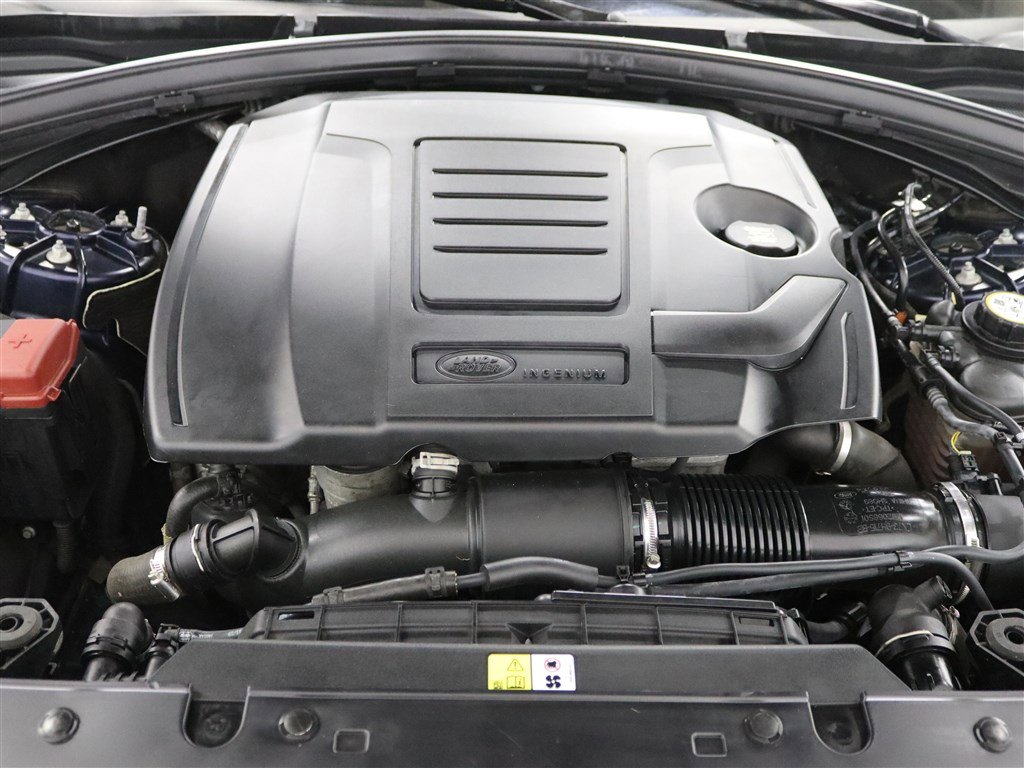 Used 2021 Land Rover Range Rover Velar S AWD/4WD image 38