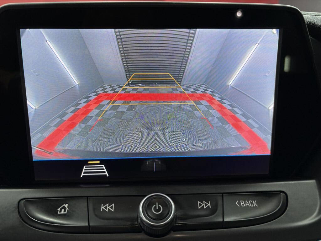 Used 2019 Chevrolet Blazer LT image 24