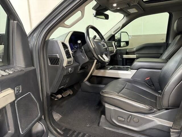 Used 2021 Ford F250 Lariat w/ Lariat Ultimate Package AWD/4WD image 11