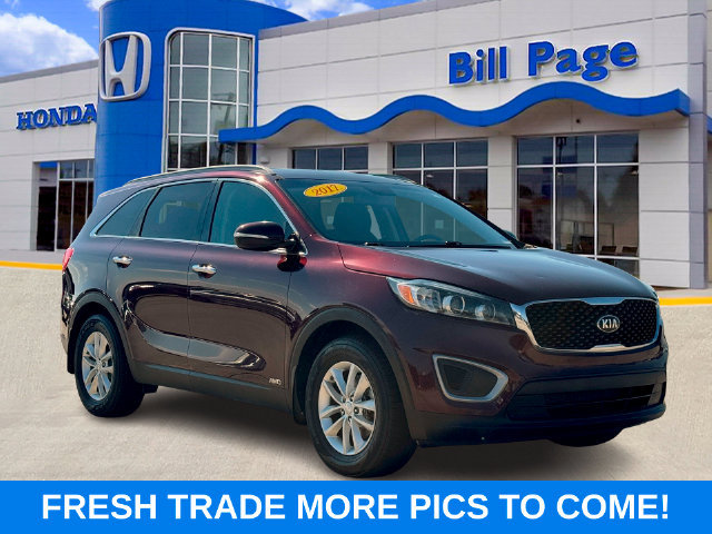 Used 2017 Kia Sorento AWD w/ LX Convenience Package