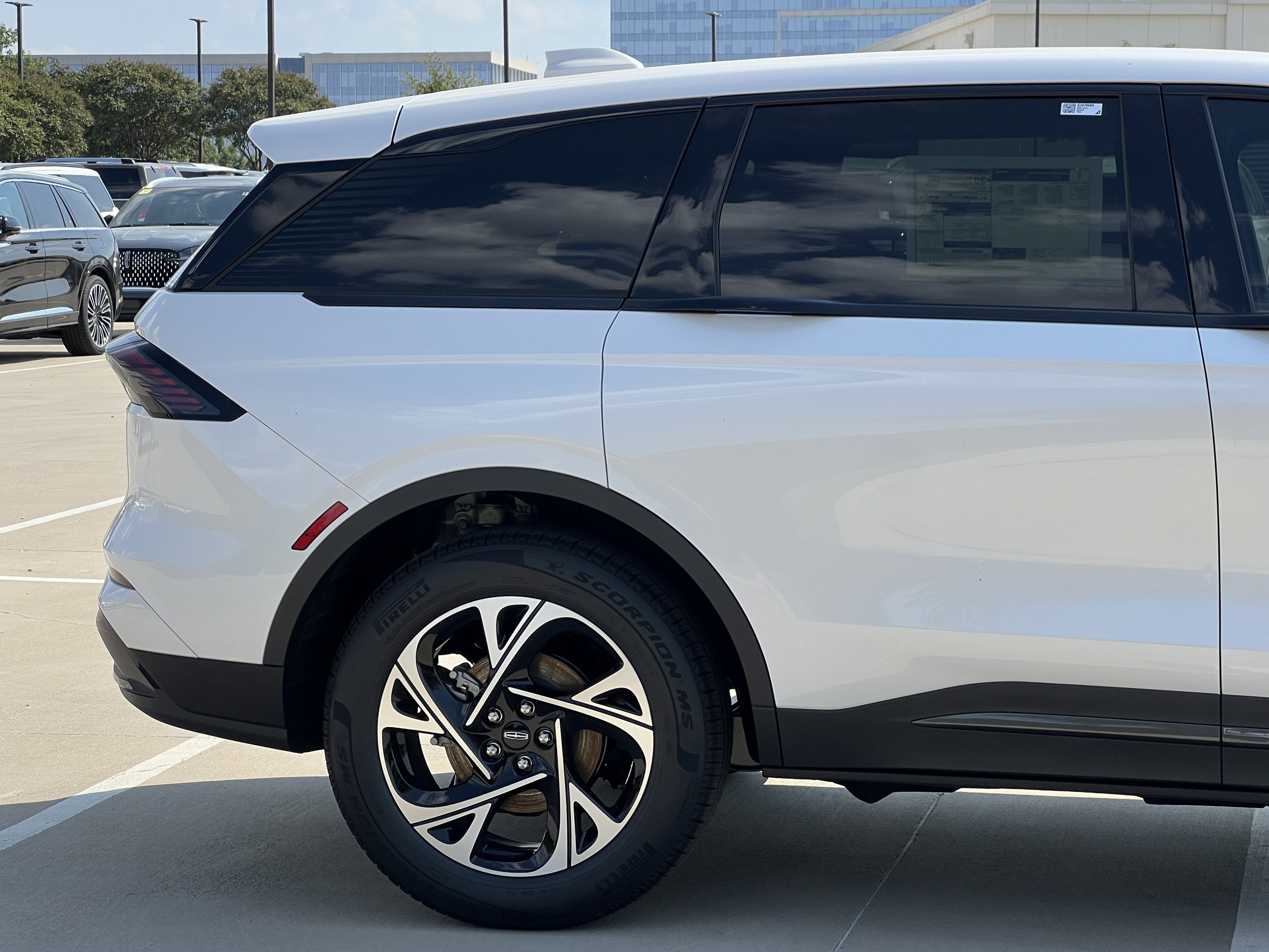 New 2025 Lincoln Nautilus Premier w/ Jet Appearance Package image 11