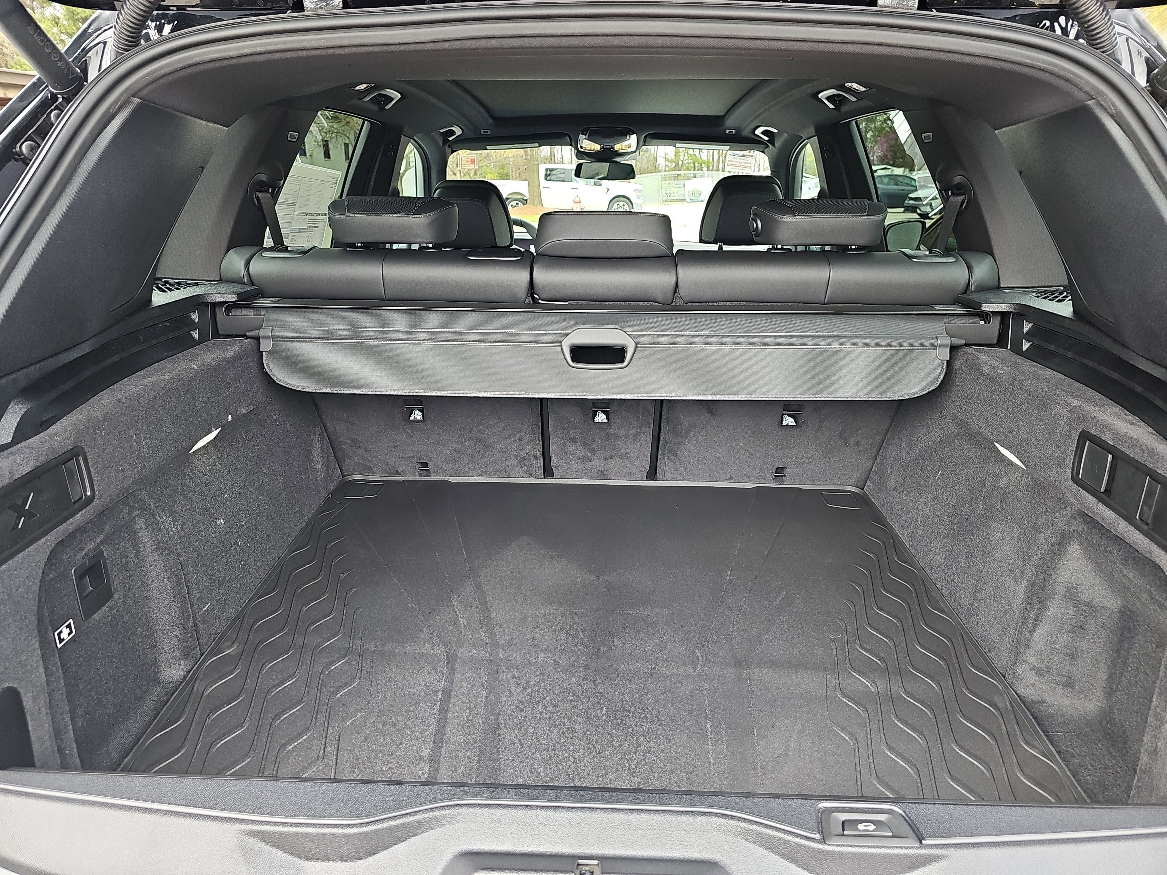 New 2026 BMW X5 xDrive40i w/ M Sport Package AWD/4WD image 14