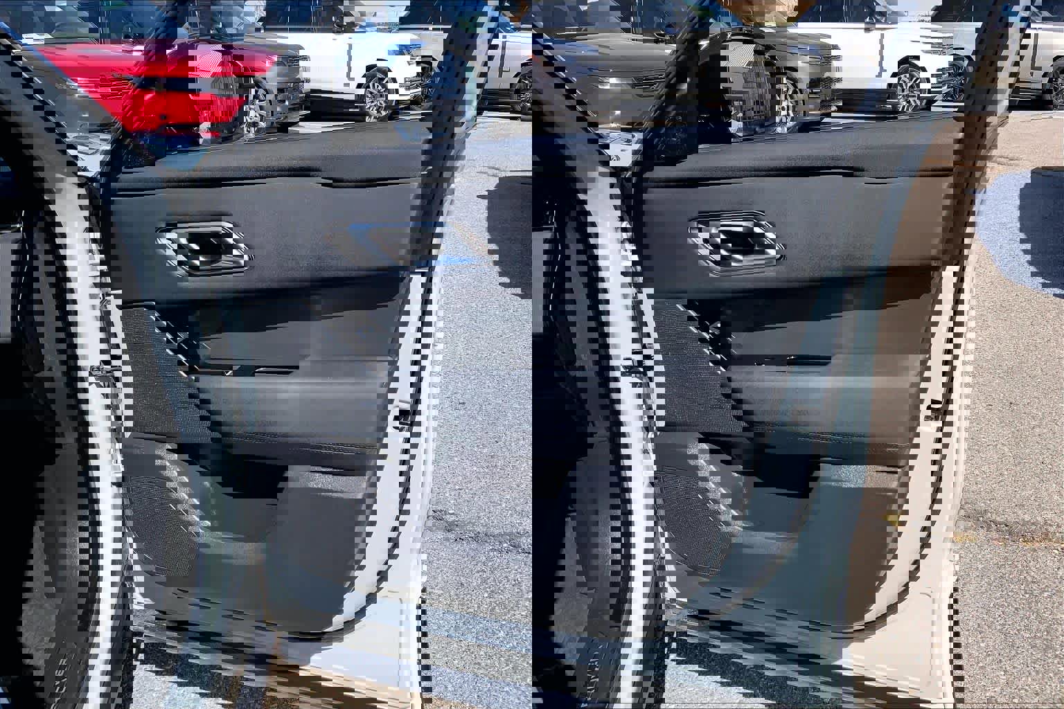 Certified 2025 Land Rover Range Rover Velar Dynamic SE image 20