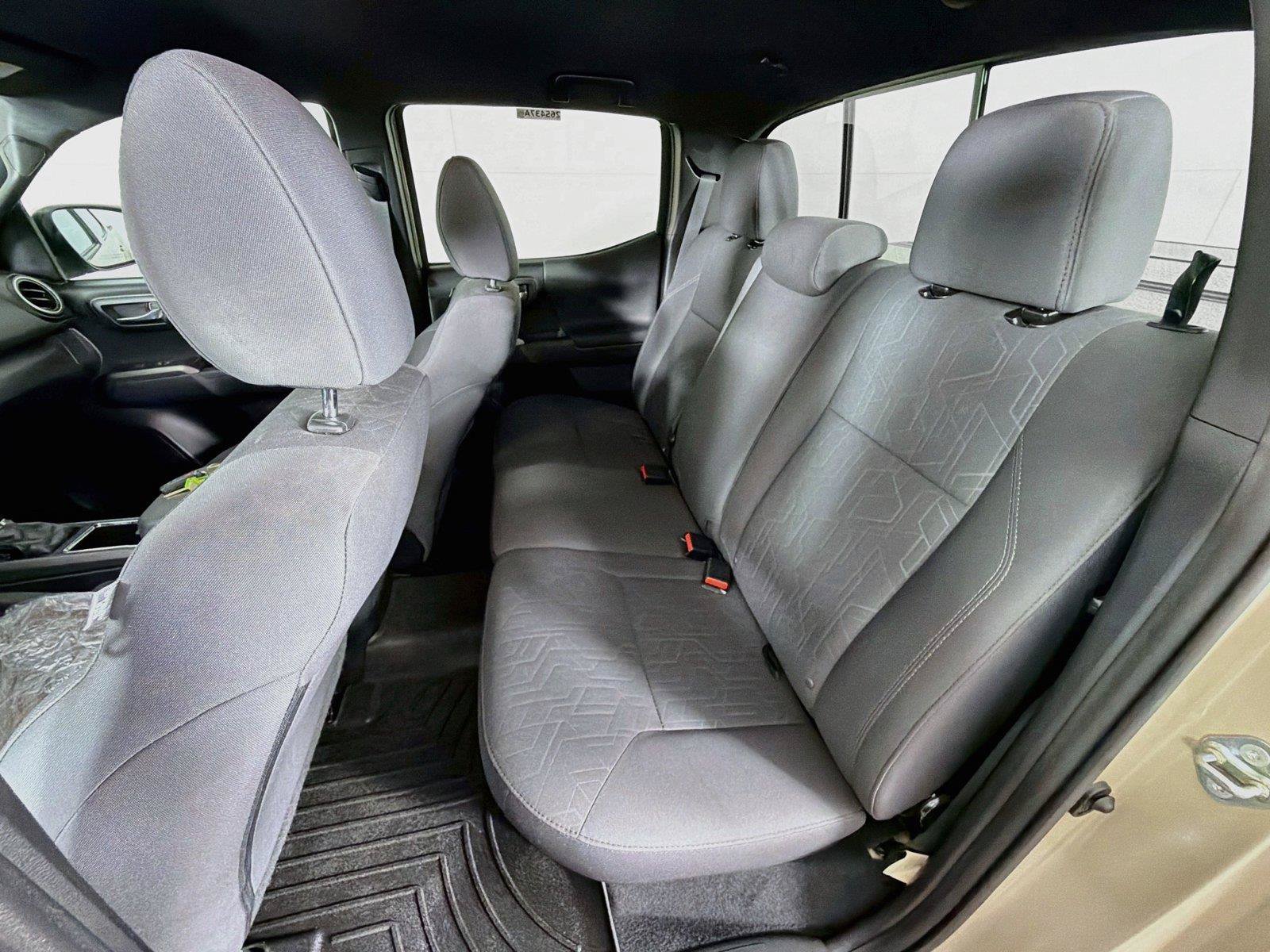 Used 2019 Toyota Tacoma TRD Sport AWD/4WD image 24
