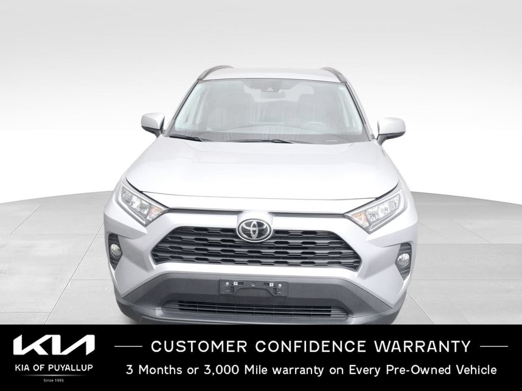 Used 2021 Toyota RAV4 XLE w/ XLE Grade Weather Package AWD/4WD image 2