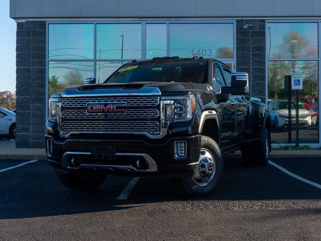 Used 2020 GMC Sierra 3500 Denali w/ Denali Ultimate Package image 11