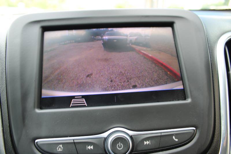 Used 2020 Chevrolet Equinox LT FWD image 17